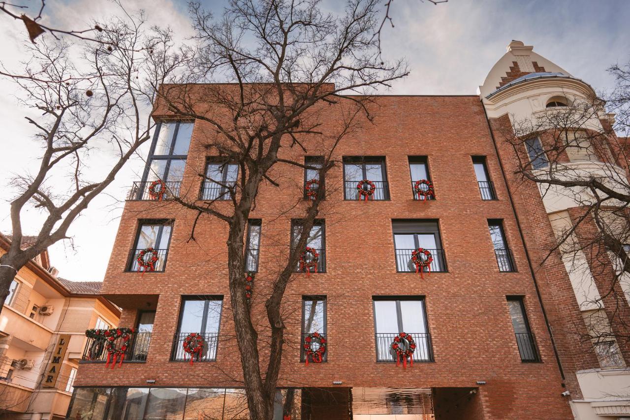 26Bricks Luxury Suites Oradea Exterior photo
